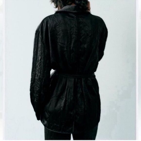 Zara Black Creased Satin Wrap Kimono/Top(Size
NWT (Size XS-S) - Picture 2 of 8